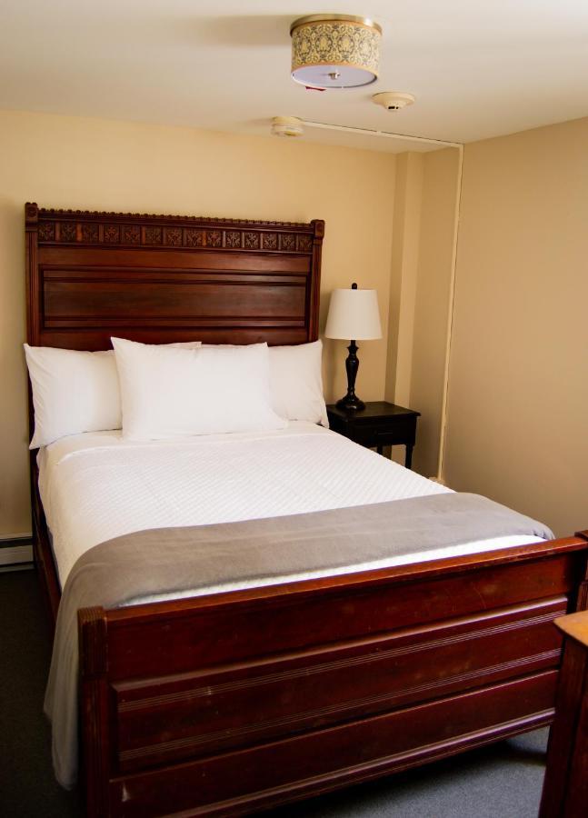 The General Stanton Inn ชาร์ลสทาวน์ ภายนอก รูปภาพ