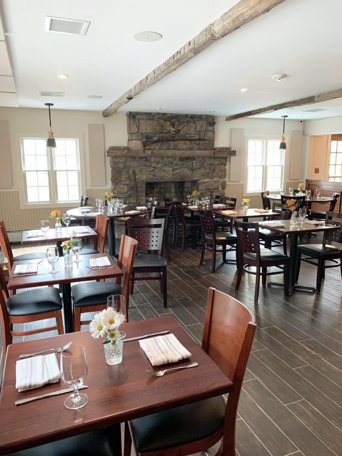 The General Stanton Inn ชาร์ลสทาวน์ ภายนอก รูปภาพ