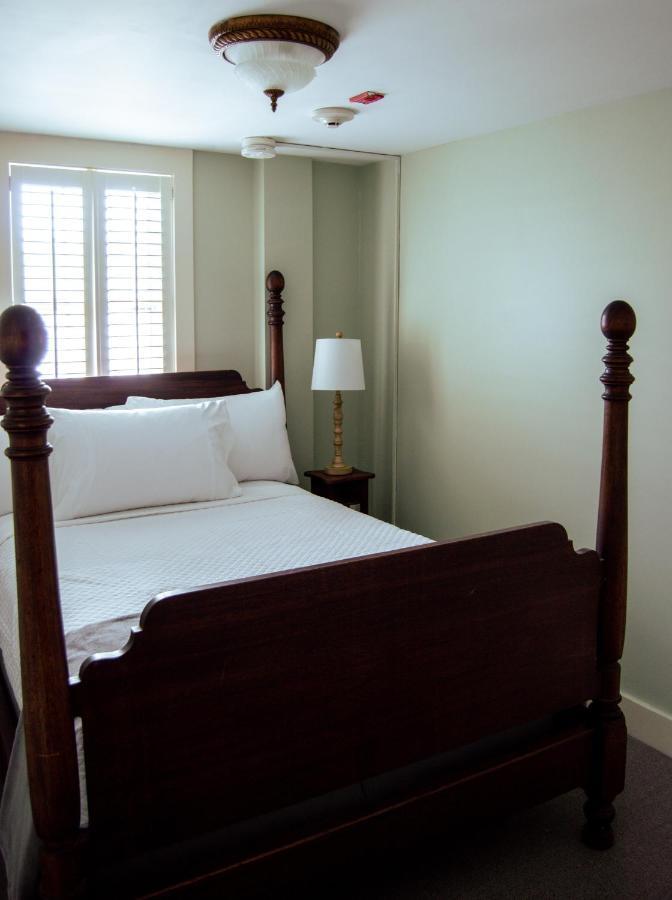 The General Stanton Inn ชาร์ลสทาวน์ ภายนอก รูปภาพ