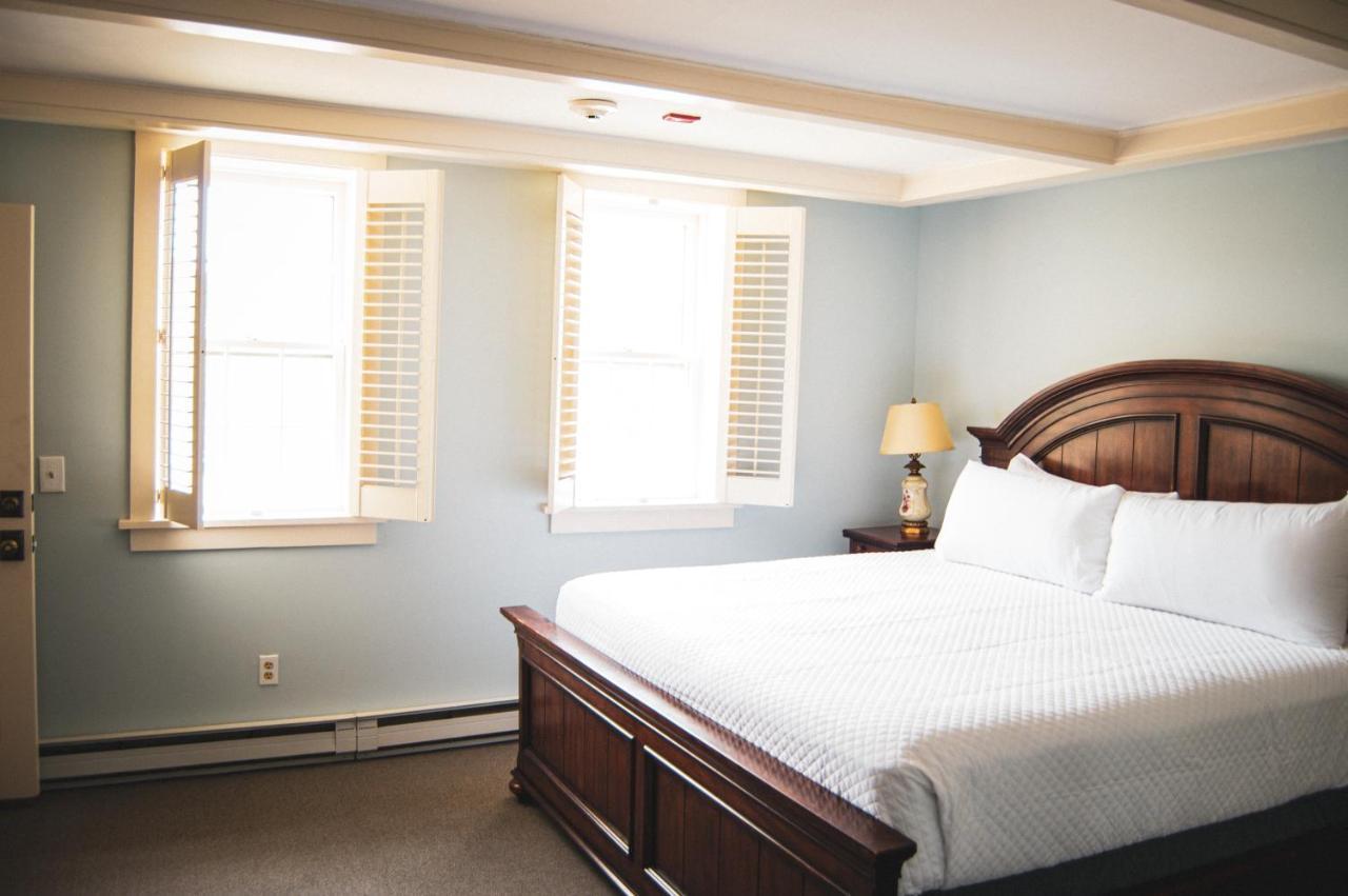 The General Stanton Inn ชาร์ลสทาวน์ ภายนอก รูปภาพ